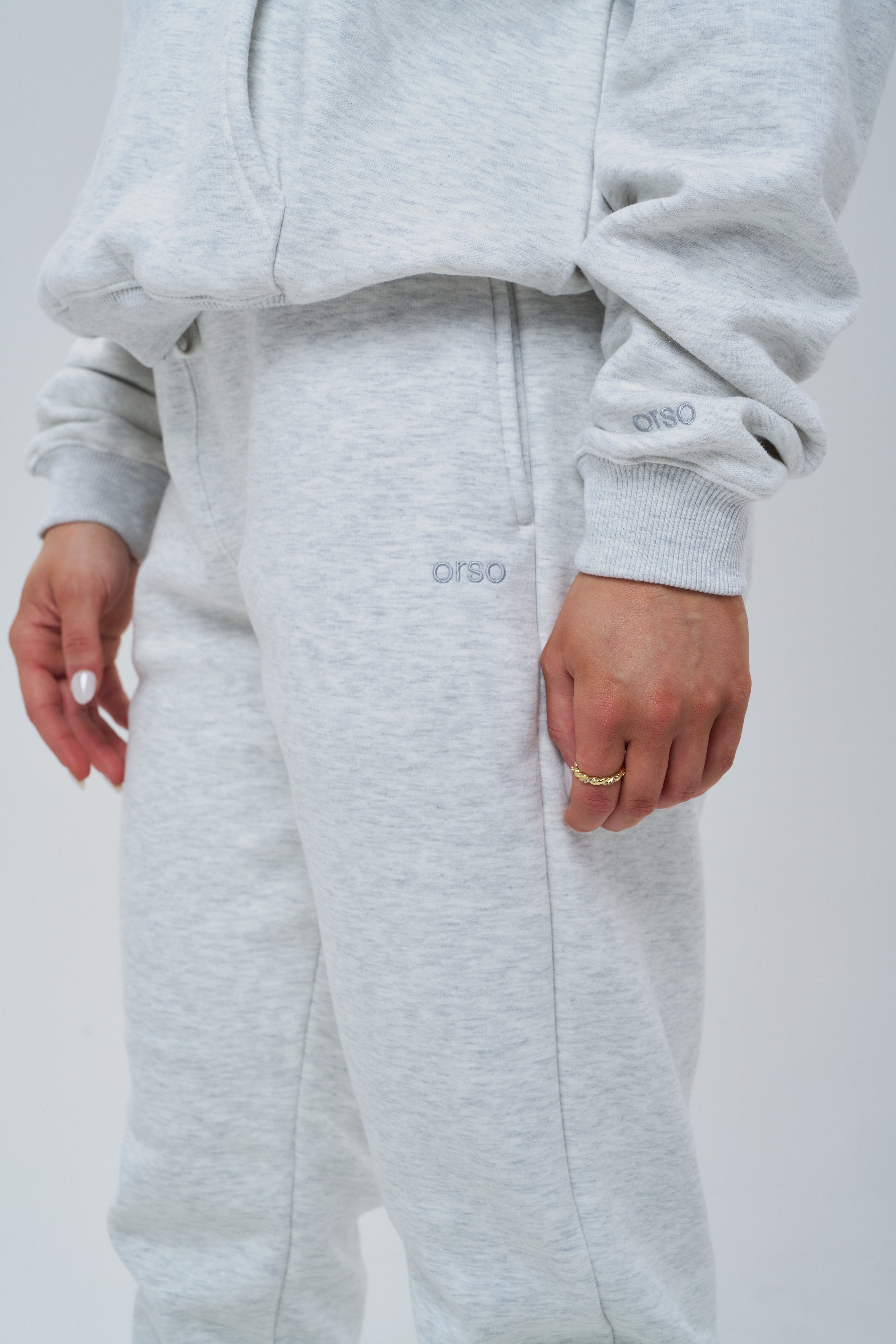 DreamLounge™ Essential Sweatpants - Heather Grey